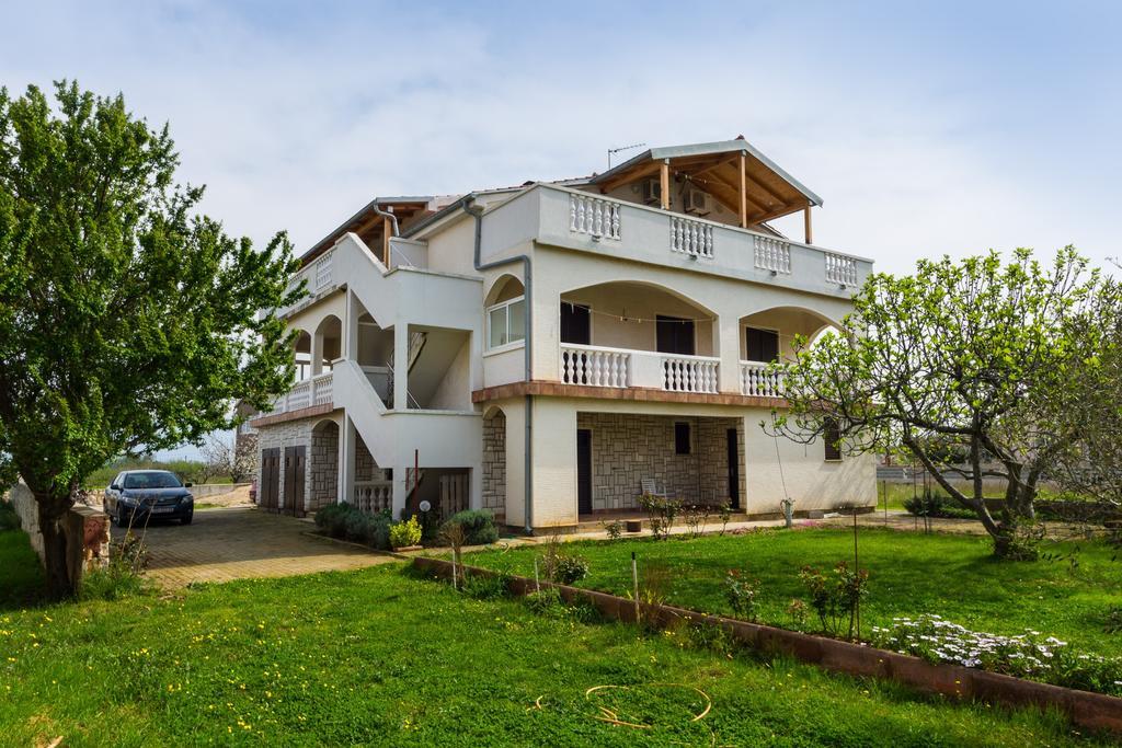 זאטון Apartments Martin מראה חיצוני תמונה