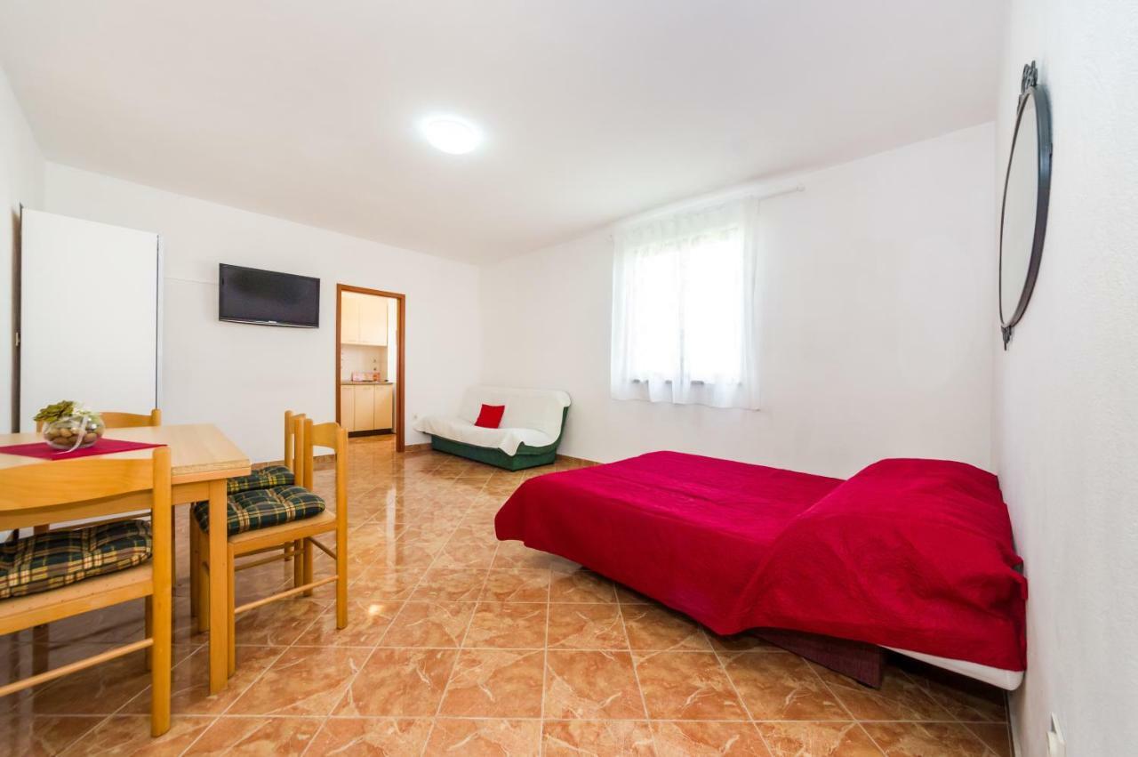 זאטון Apartments Martin מראה חיצוני תמונה
