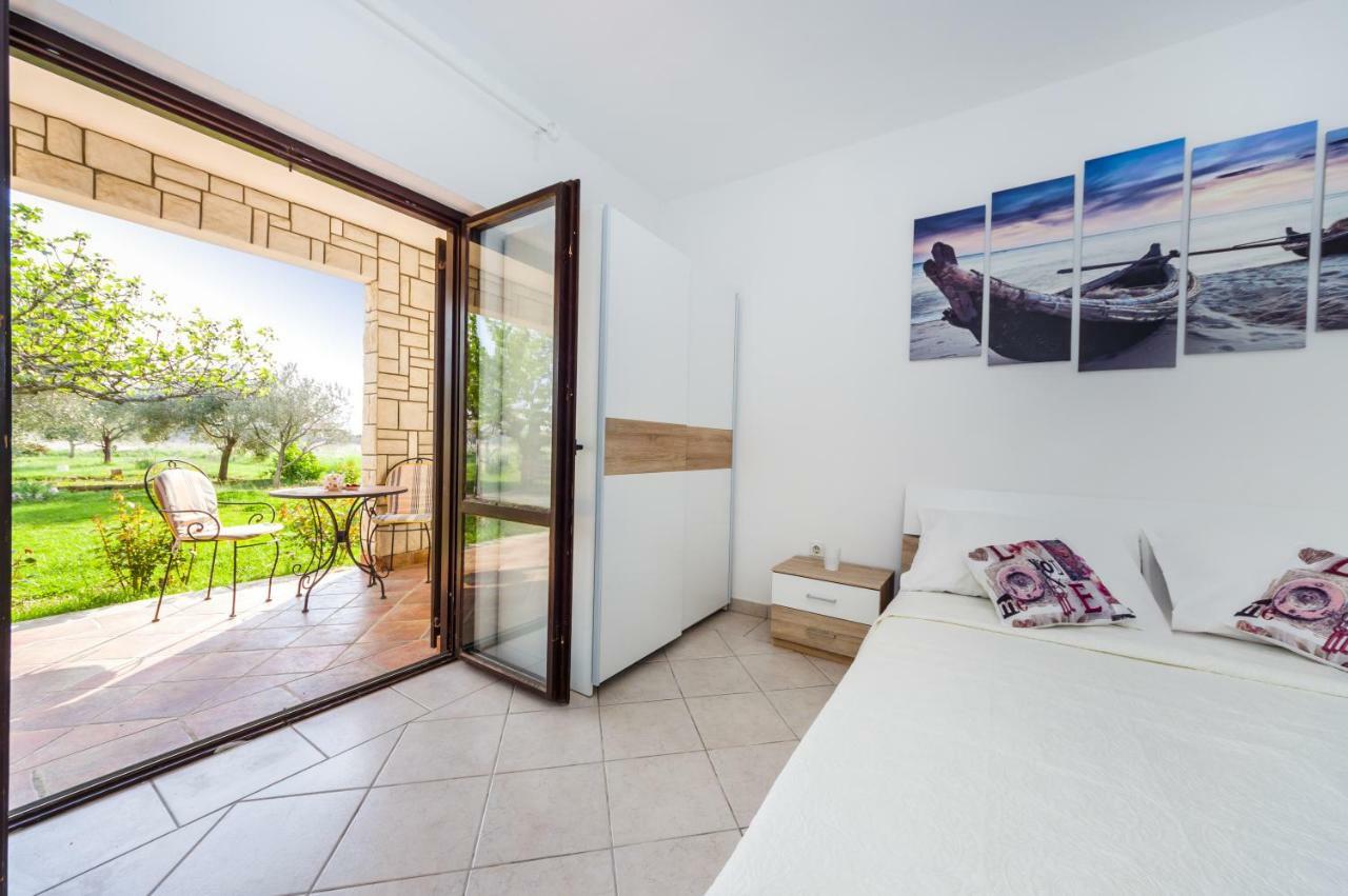 זאטון Apartments Martin מראה חיצוני תמונה